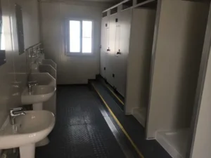كرفانات حمامات